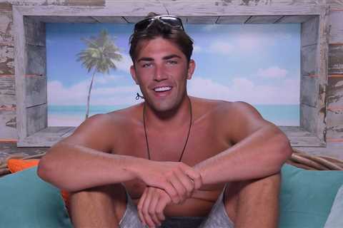 Jack Fincham makes a move on Love Island’s Abi Moores weeks after split from girlfriend