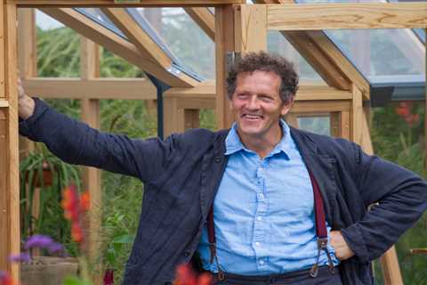 Monty Don sparks concern as beloved Gardeners’ World co-star missing from picture