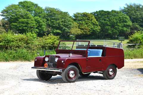 Queen’s rare Land Rover on sale for eye-watering price – but customised motor comes with slick..