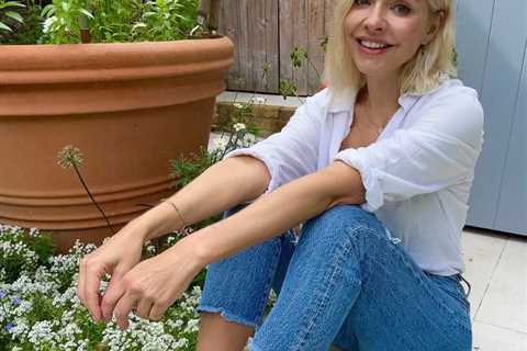 Holly Willoughby showcases natural beauty in casual garden shoot