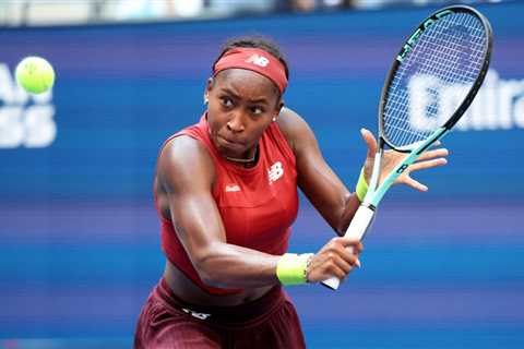 Coco Gauff defeats Caroline Wozniacki to make second straight US Open quarterfinals