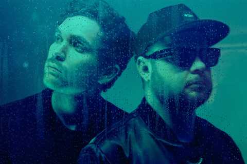 Royal Blood Leads Midweek Chart With ‘Back to the Water Below’