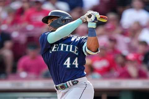 Mariners vs. Reds prediction: Julio Rodriguez leads way for win in Cincinnati