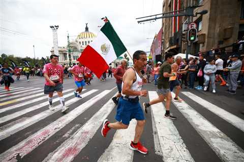 Mexico City Marathon disqualifies 11,000 runners after cheating