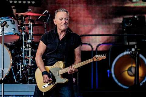 What Is a Peptic Ulcer Disease?: Doctor Explains Condition Grounding Bruce Springsteen Tour