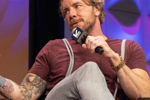 Dax Shepard And Jonathan Van Ness Had An Incredibly Heated Discussion About Trans Rights And..