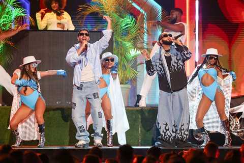 Justin Quiles & El Alfa Kick Off 2023 Billboard Latin Music Awards With Fiery ‘Fiesta..