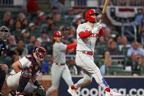 Bryce Harper’s homer, dominant pitching propel Phillies past Braves