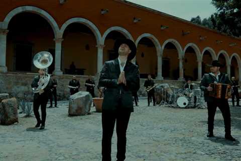 Calibre 50 Achieves Record-Extending 24th No. 1 on Regional Mexican Airplay With ‘Vengo De Verla’