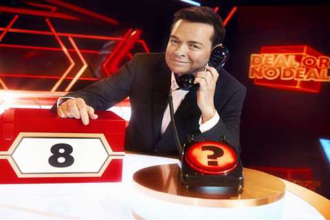 Deal or No Deal returns with Stephen Mulhern as host