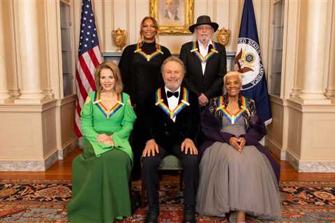 A Night of High Notes as Barry Gibb, Dionne Warwick, Queen Latifah & More Receive 2023 Kennedy..