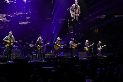Eagles Say Goodbye to the Road & Fallen Friends With 4 LA Forum Shows on Long Goodbye Final Tour