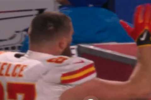 Travis Kelce waves and blows kisses to Bills Mafia as Chiefs secure playoff win