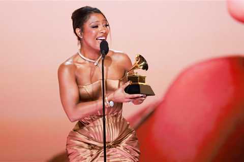 Victoria Monét Wins Best New Artist at 2024 Grammys: ‘This Award Was a 15-Year Pursuit’