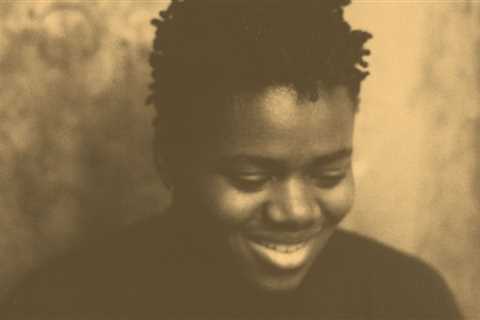 Tracy Chapman’s ‘Fast Car’ Leads LyricFind Charts After 2024 Grammys Performance