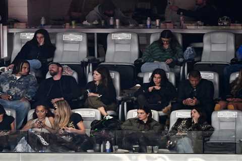 Exes Devin Booker and Kendall Jenner in same Super Bowl 2024 suite — but not Bad Bunny