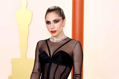 Todd Phillips Celebrates Valentine’s Day With New ‘Joker 2’ Pics of Lady Gaga and Joaquin Phoenix