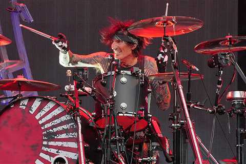 Tommy Lee 'Has His Life Back' After 'Monumental' Hand Surgery