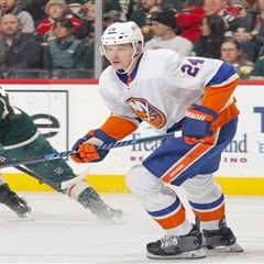 Islanders’ Scott Mayfield has surgery to end injury-plagued season