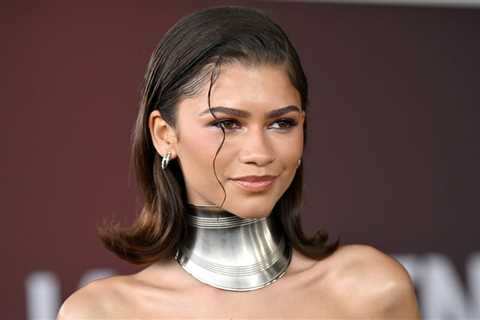 Zendaya Just Made Jeans The Epitome Of High Fashion In This Hard-To-Describe Red Carpet Look