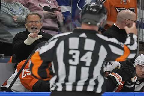 John Tortorella refuses to leave Flyers bench after ejection, curses out refs