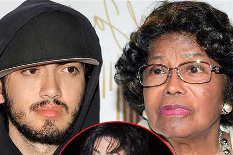 Blanket Asks Court Not to Pay Grandmother's Attorney's Fees From MJ Estate