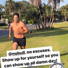 Tom Brady Shows Off Chiseled Body During Shirtless Workout