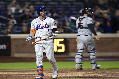 Mets hitting coach Eric Chavez seeks more aggression as bats slump amid winless start