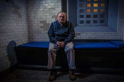 Coronation Street: Roy Cropper Faces Prison for Murder