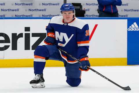 Islanders’ Kyle MacLean may have even more Hurricanes connections than Devils