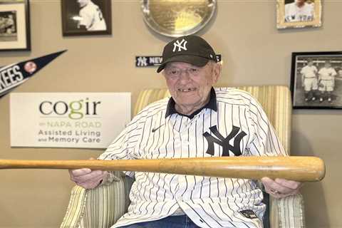 Art Schallock, oldest living ex-MLB player and former Yankees pitcher, turns 100