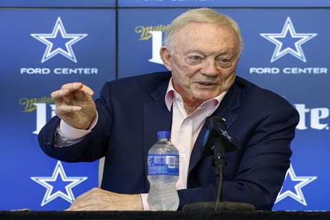 Jerry Jones thinks Ezekiel Elliott is ‘good enough’ to be starter as possible Cowboys reunion looms