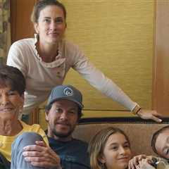 Mark Wahlberg Posts Mother's Day Tribute to Wife Rhea Durham and Late Mother