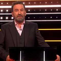 'That's massive' - Lee Mack stunned on The 1% Club as 'impossible' question wipes out dozens of..