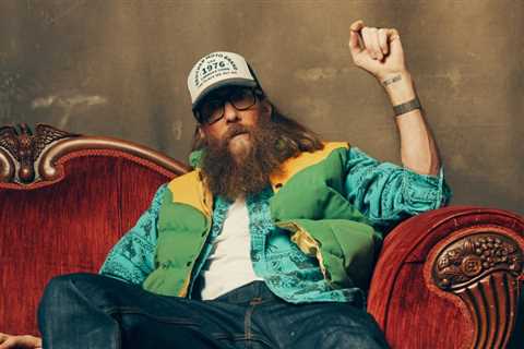 Crowder Digs Up New No. 1 on Christian Radio Charts With ‘Grave Robber’