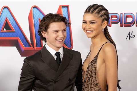 Tom Holland Has Heart Eyes for Zendaya’s Jaw-Dropping Met Gala Look