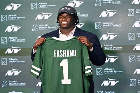 Jets sign first-round pick Olu Fashanu to $20.5 million contract