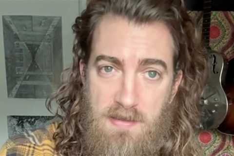 Comedian Rhett McLaughlin Gets TRO, Claims Man Threatened To Blow Up Office