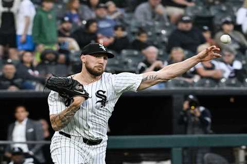 Abysmal White Sox season hits another new low with mind-boggling error