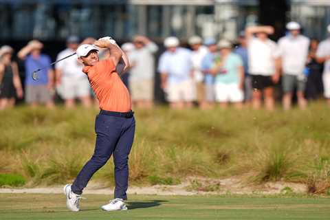 Rory McIlroy, fresh off divorce about-face, tied for U.S. Open lead