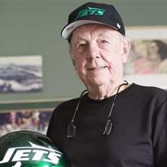 New York Jets' Logo Creator Sues Team, NFL, Wants Payment For Design