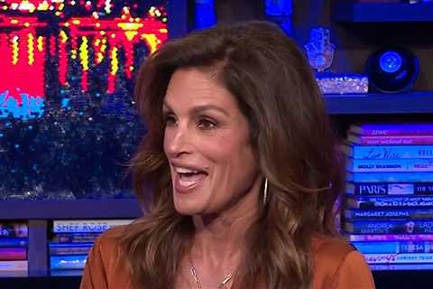 Cindy Crawford Says Austin Butler's 'Elvis' Accent Is Now Just Part of Him