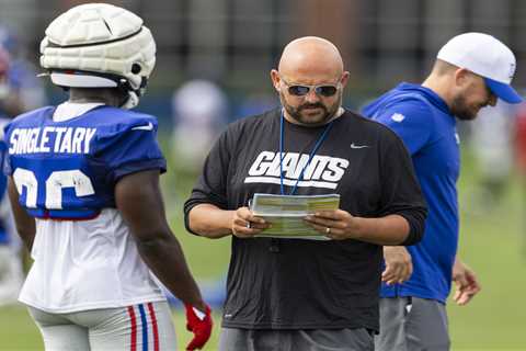 Brian Daboll’s Giants play-calling experiment officially begins