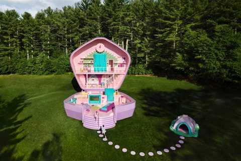 Step Into a Life-Sized Polly Pocket 1994 Dollhouse: Book It on Airbnb