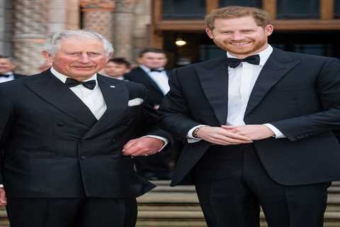 Prince Harry's latest 'snub' of dad Charles revealed – as palace insider says 'I don't know what..