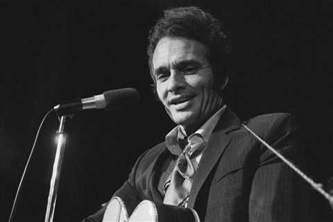 Merle Haggard’s ‘Workin’ Man Blues’: Chart Rewind, 1969