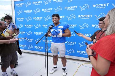 Lions rookie Sione Vaki stuns with his surprising singing skills