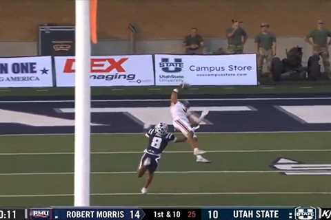 Robert Morris’ Rob Carter Jr. makes insane one-handed interception: ‘Are you kidding me?’