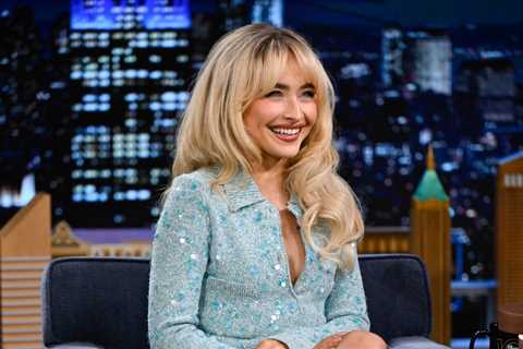 Sabrina Carpenter Recalls Hugging a Shirtless Zac Efron When She Was 12