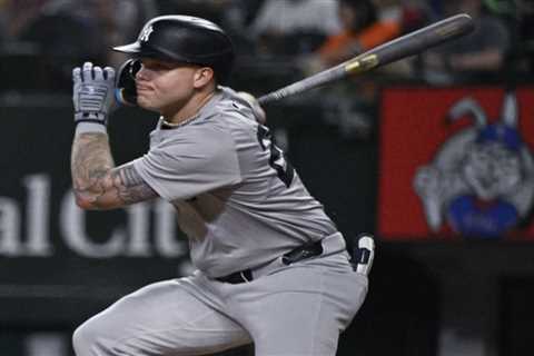 Aaron Boone defends Alex Verdugo not running out ground ball: ‘He’s beat up’